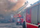Под Смоленском сгорело кафе, магазин и офисное здание