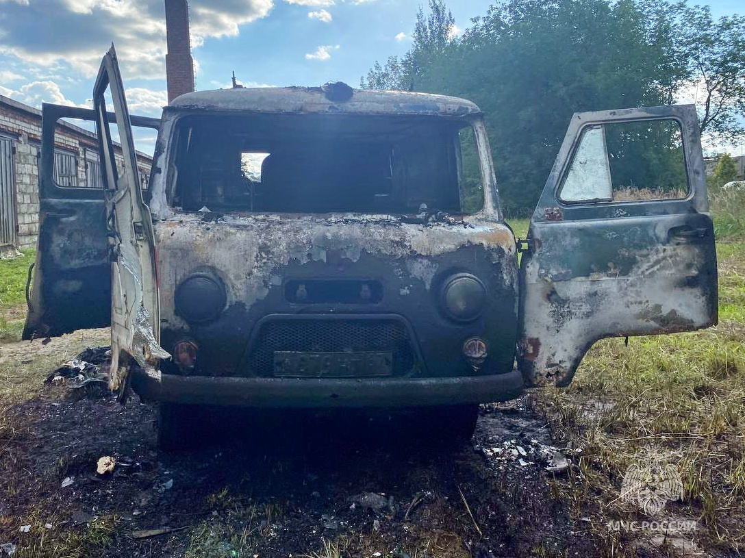 Два автомобиля сгорели за сутки в Смоленской области | 16.08.2023 | Смоленск  - БезФормата